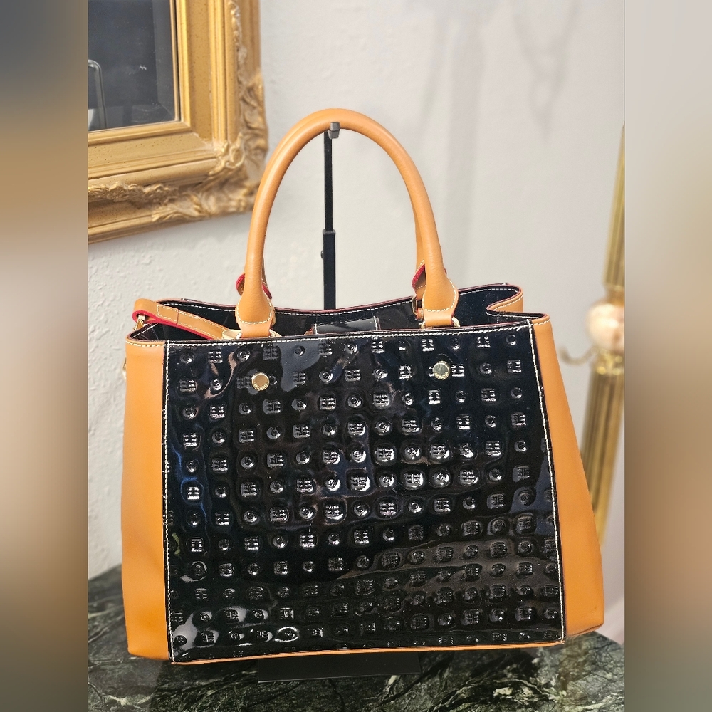 Arcadia Black and Tan Tote Bag
